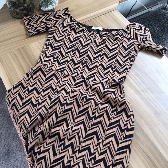 Vintage Everly mini dress.  Size Small.  70’s style. - Picture 6 of 7